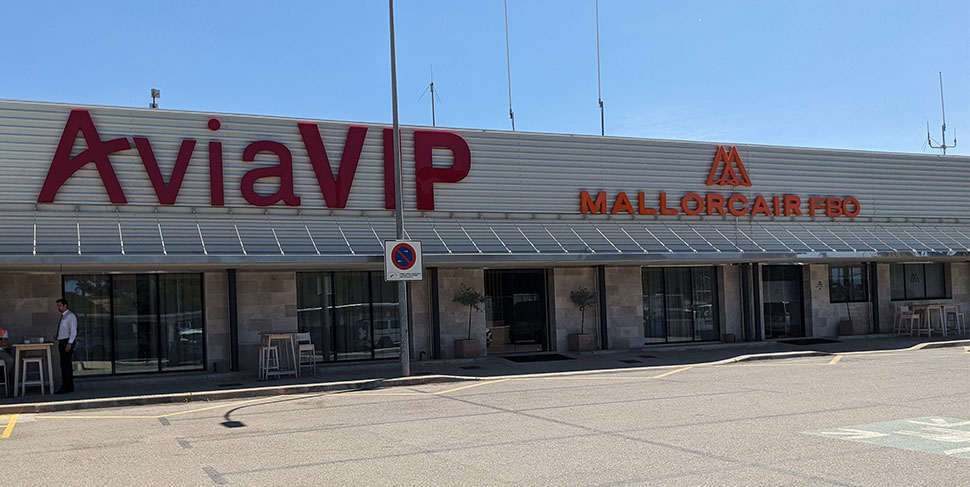 Blick auf das General Aviation Terminal am Flughafen Palma de Mallorca